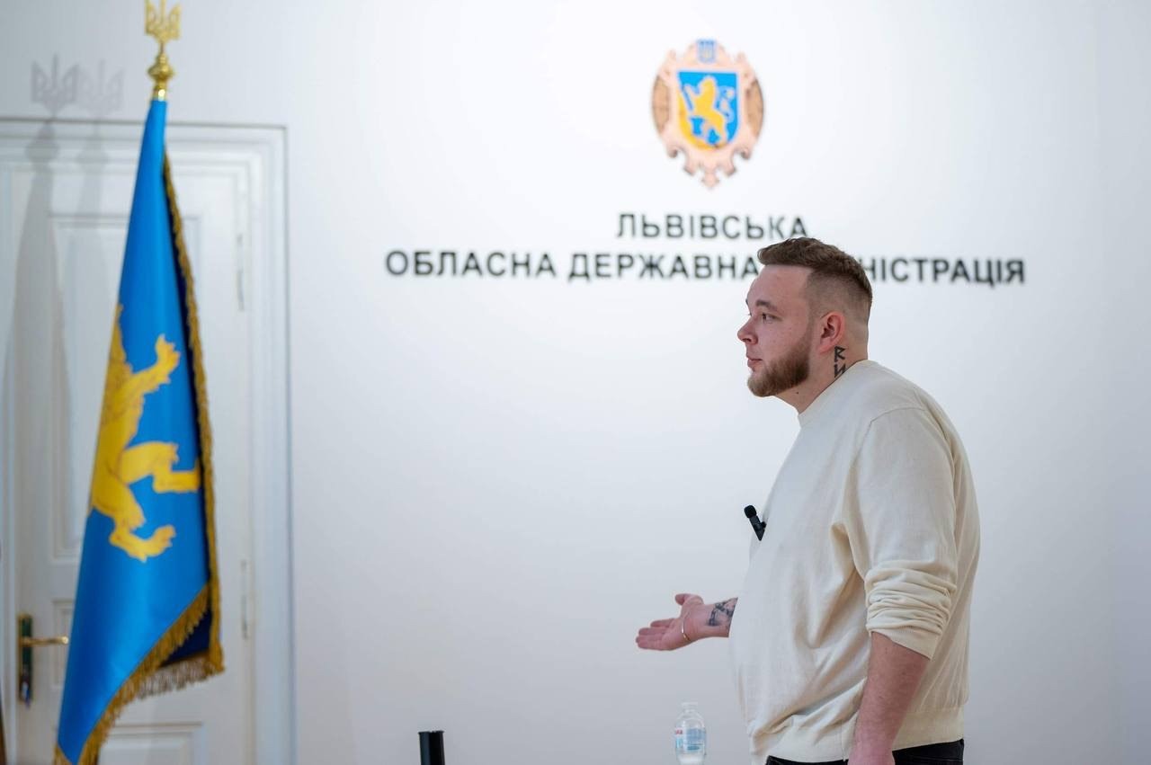 Любомир Лужний під час виступу